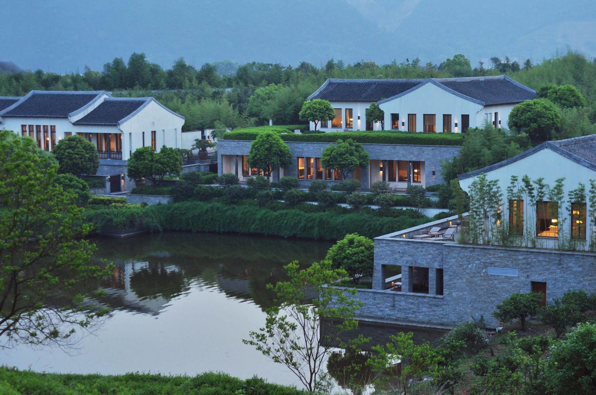 Fuchun Resort Fuyang  エクステリア 写真